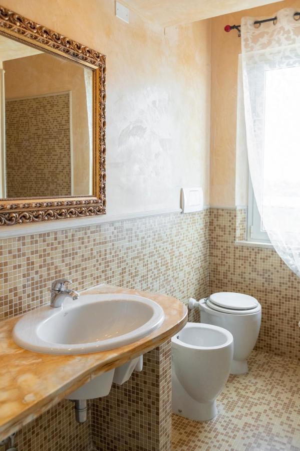 Casa Rubini Lägenhet Teramo Exteriör bild